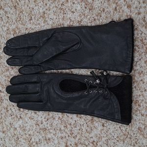 Leather gloves